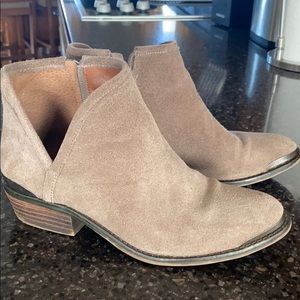 Lucky Brand Ankle Bootie